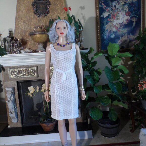 New Moschino CheapandChic White Crotchet Lace w/Pink Underlay SheathDress Size 8 - Picture 2 of 16